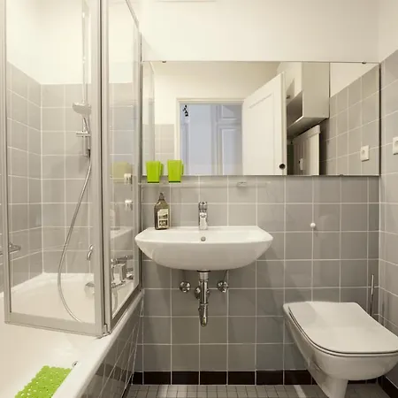 アパート Heustuebl